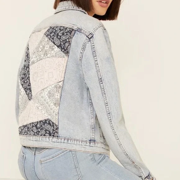 Free People X Driftwood NWT Patchwork Blue & Pink Denim Jean Jacket Size Large - Picture 2 of 11